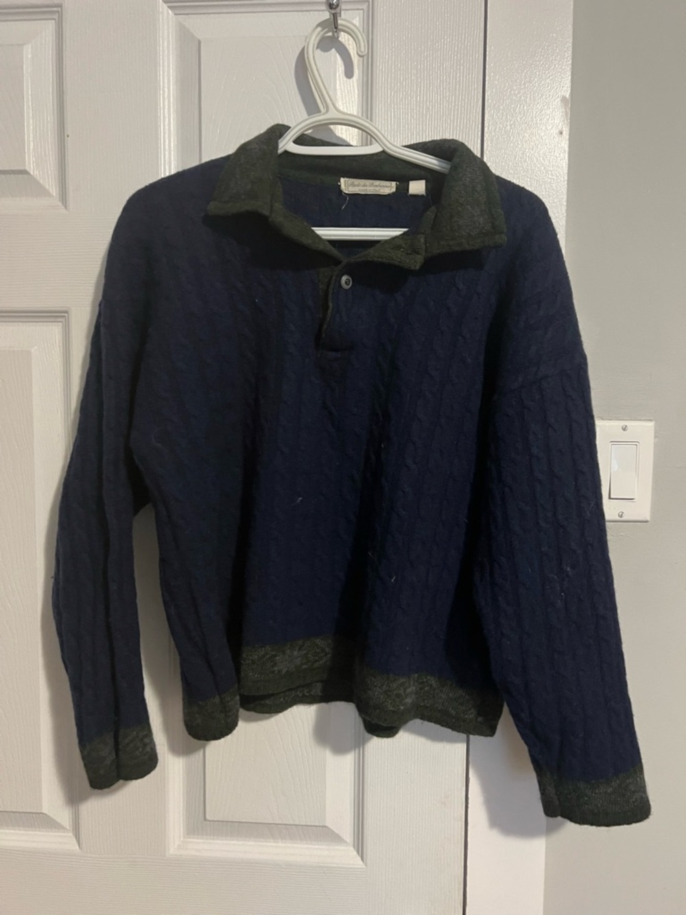 Cable-Knit Zip-Up Sweater in Navy with Contrast Trim made in Italy